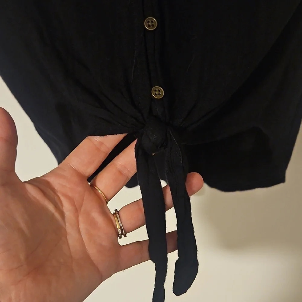 Universal Thread Black Button-Front Blouse - Picture 5 of 6